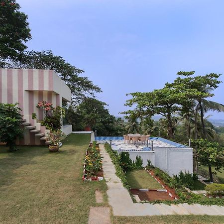 Saffronstays Pride Rock Mandve Dış mekan fotoğraf