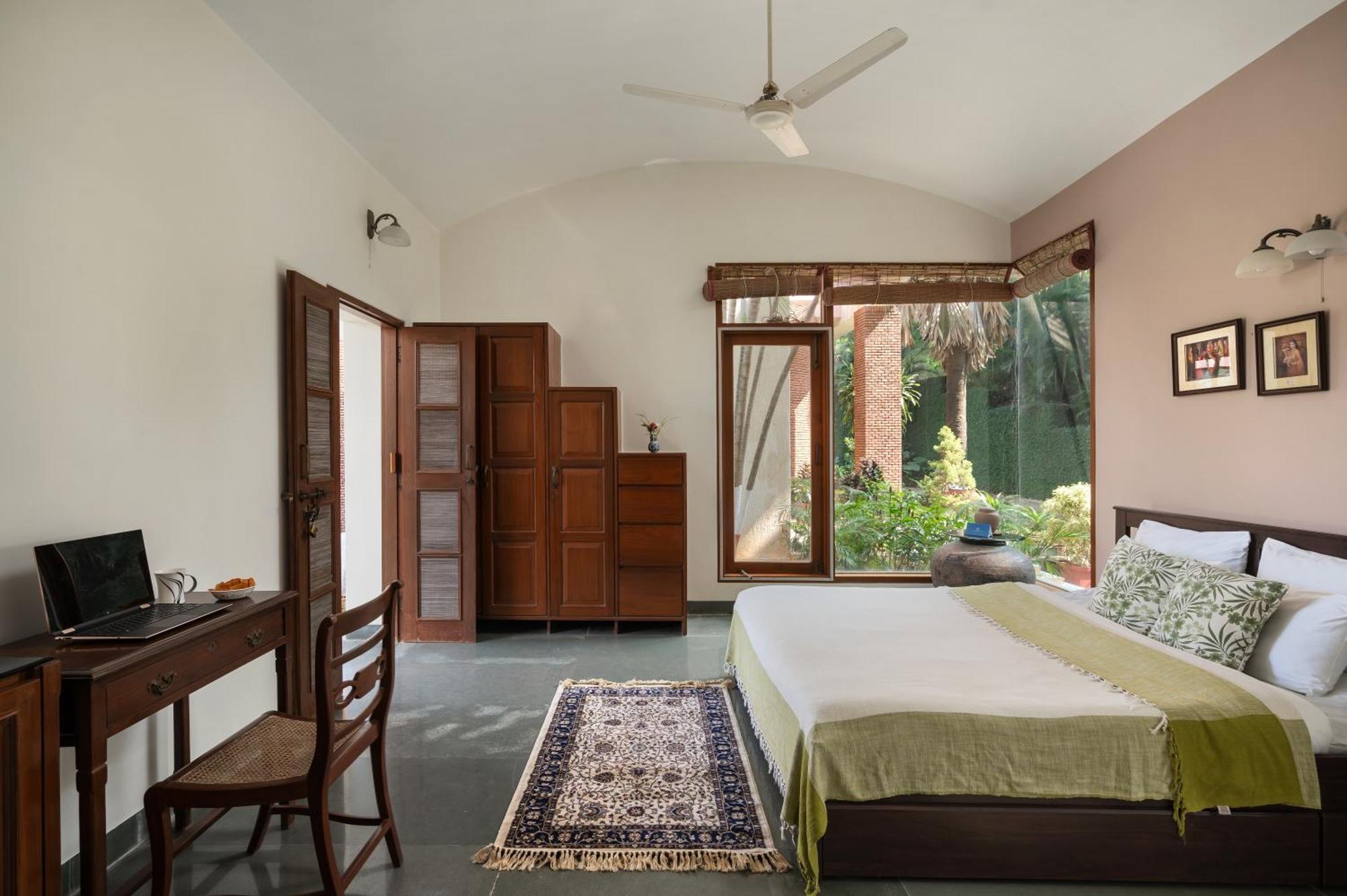 Saffronstays Pride Rock Mandve Dış mekan fotoğraf