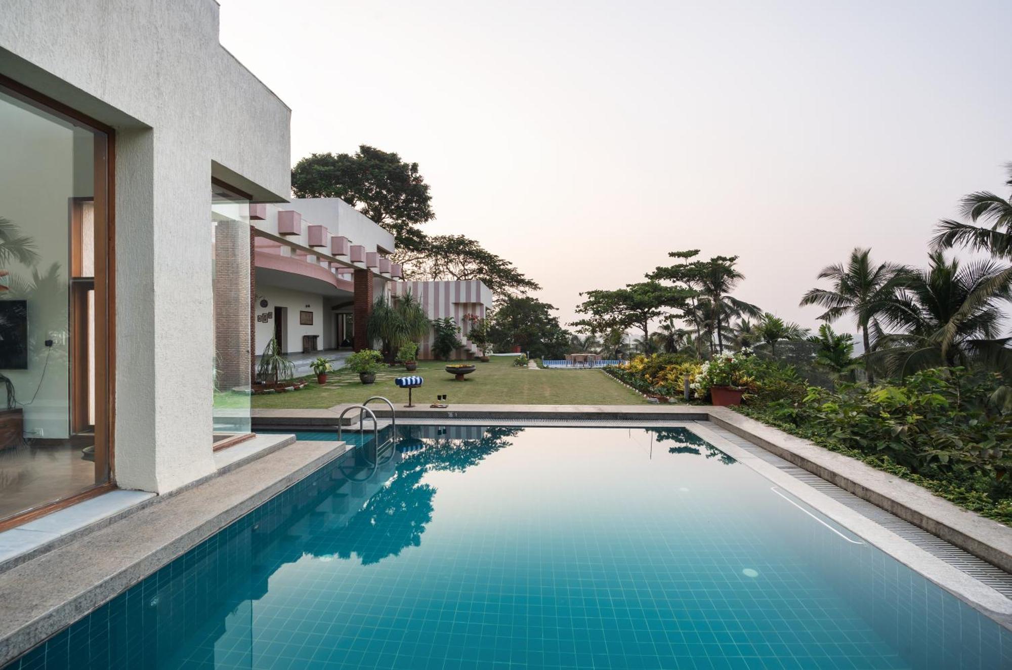 Saffronstays Pride Rock Mandve Dış mekan fotoğraf